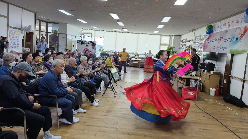 /user/t/thejoeuncare/editor/2512/a9c398386a3f4f4e2790d0405dac7c67_1766836131_2919.jpg 이미지크게보기