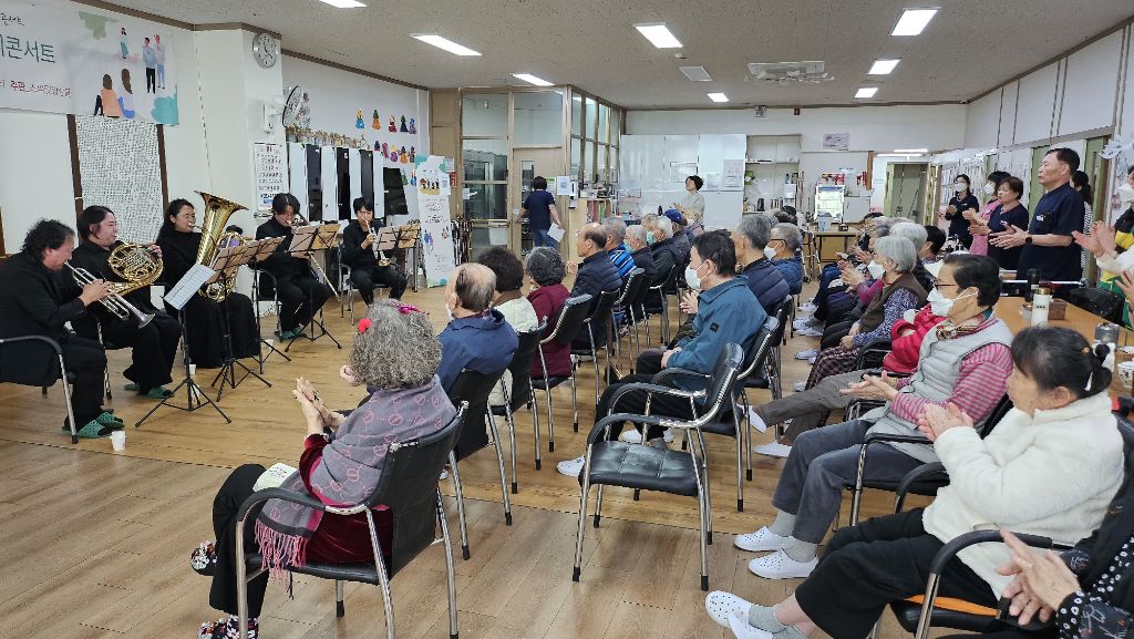 /user/t/thejoeuncare/editor/2512/a9c398386a3f4f4e2790d0405dac7c67_1766841778_0236.jpg 이미지크게보기